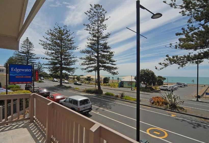 モーテル Edgewater Motor Lodge