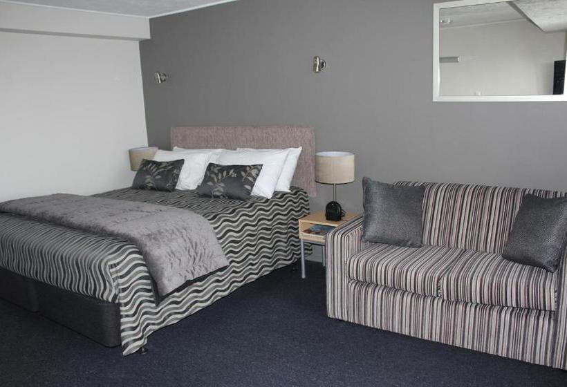 モーテル Edgewater Motor Lodge