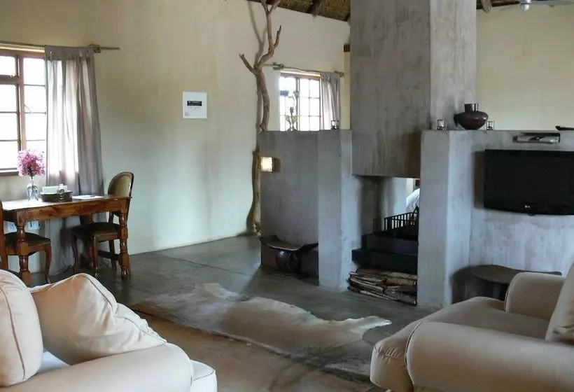 Majatalo Abloom Bush Lodge & Spa Retreat