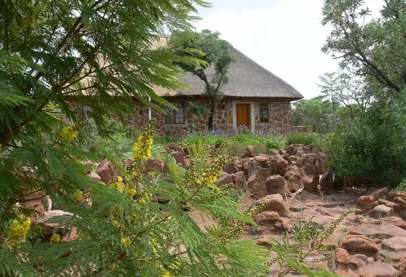 Majatalo Abloom Bush Lodge & Spa Retreat