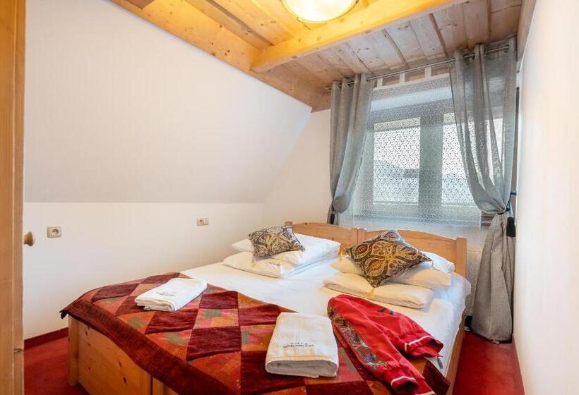 پانسیون Willa Cztery Pory Roku