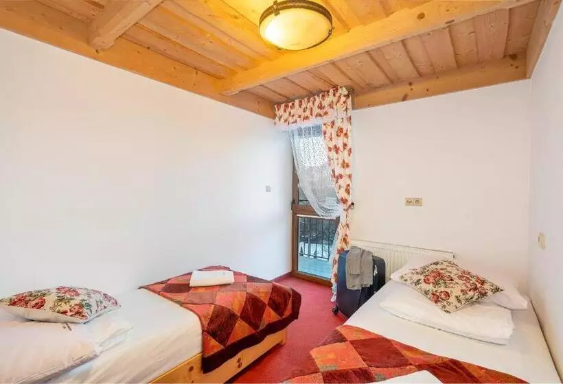 Majatalo Willa Cztery Pory Roku