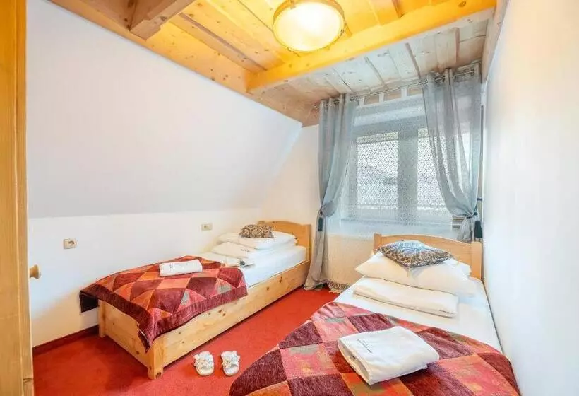 Majatalo Willa Cztery Pory Roku