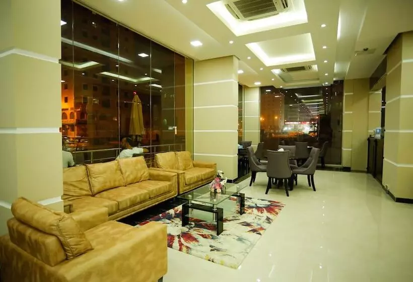 هتل Alpha Suites