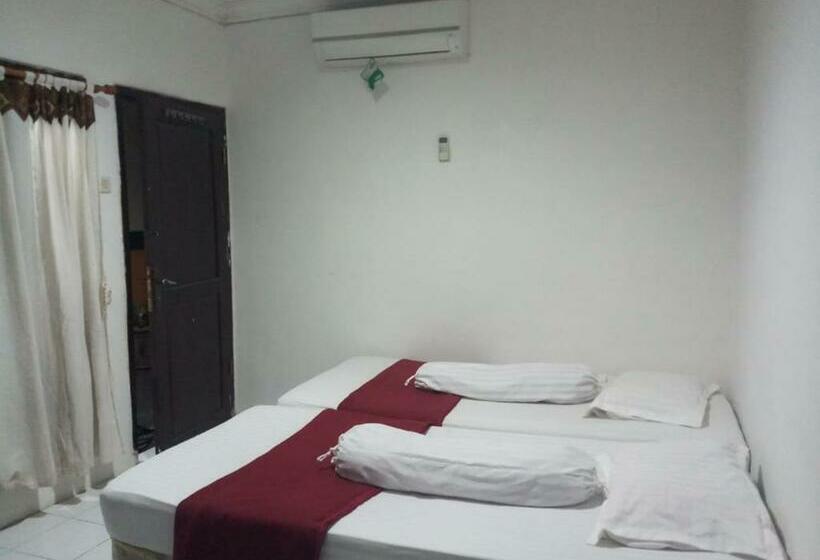 בית מלון כפרי Rahayu Bromo 2 Cottage