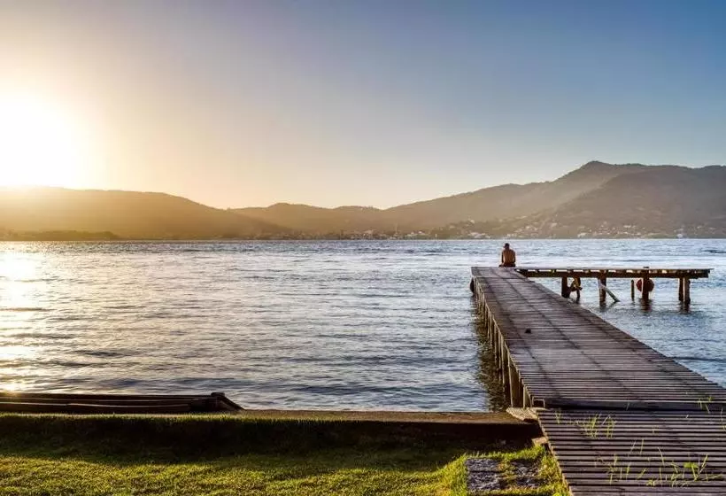 ホテル Selina Floripa