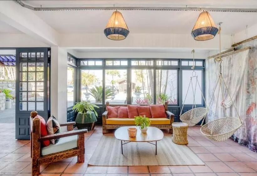 ホテル Selina Floripa