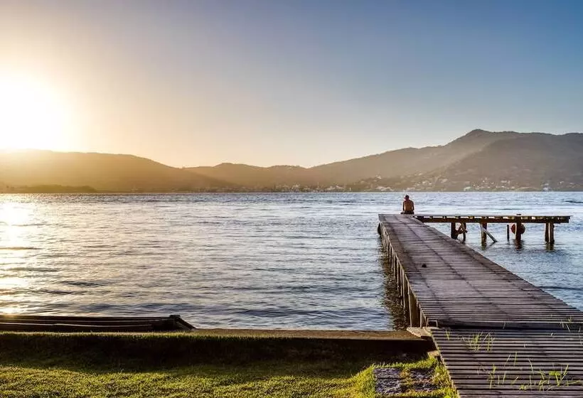 ホテル Selina Floripa