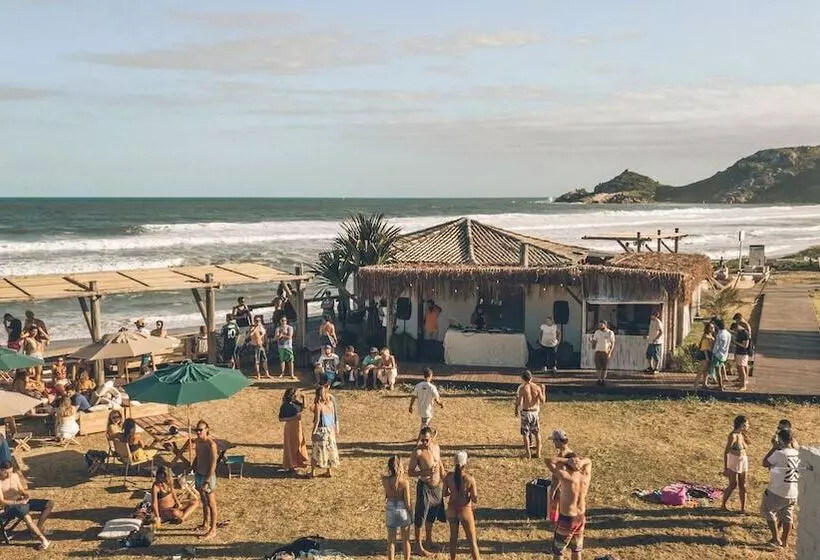 ホテル Selina Floripa