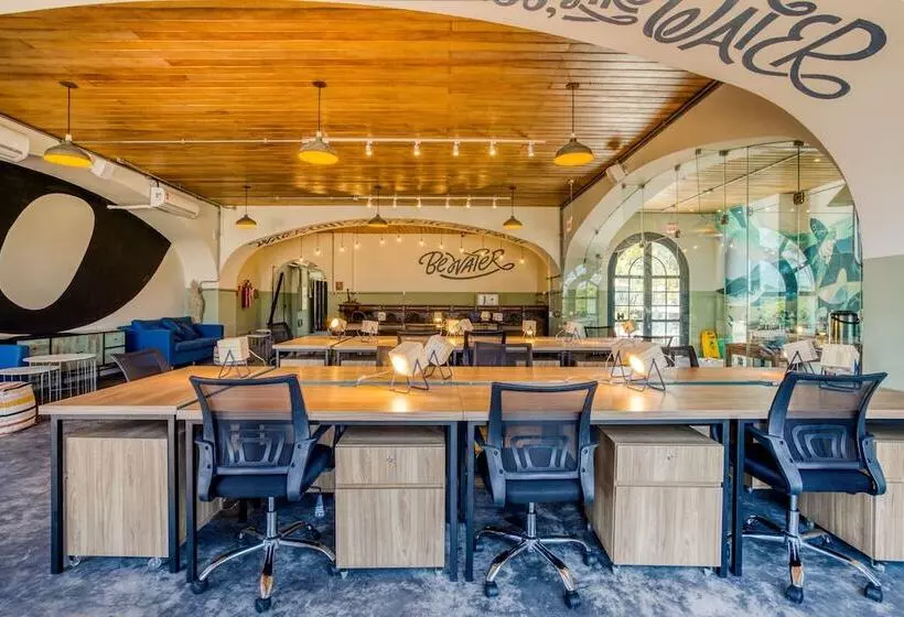 ホテル Selina Floripa