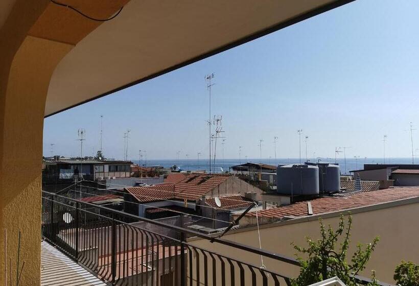 پانسیون Cesare S Guests Acitrezza