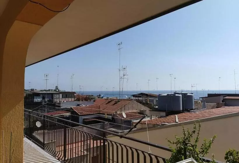 Majatalo Cesare S Guests Acitrezza