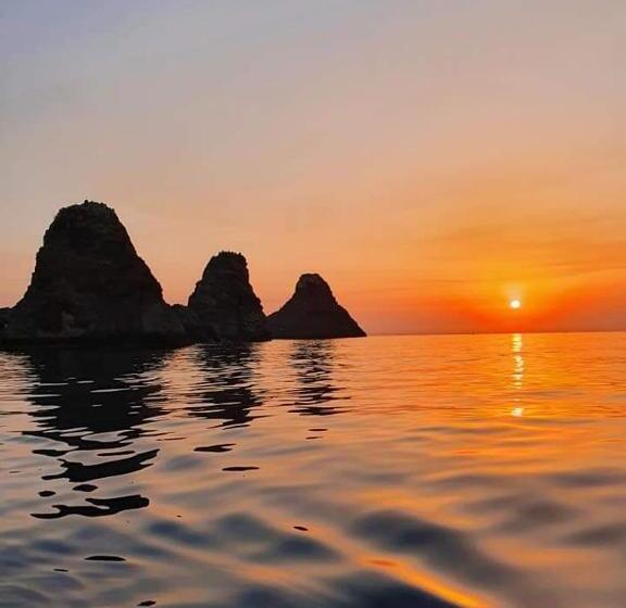 پانسیون Cesare S Guests Acitrezza