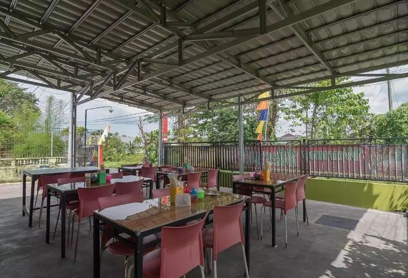 ペンション Reddoorz Near Kampus Ump Purwokerto