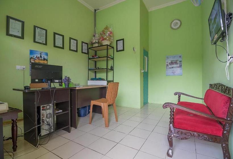 بنسيون Reddoorz Near Kampus Ump Purwokerto