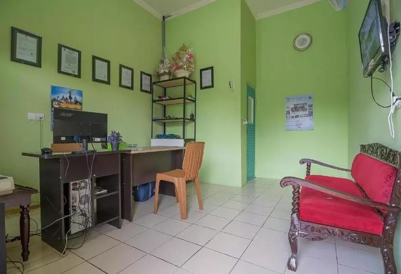 ペンション Reddoorz Near Kampus Ump Purwokerto