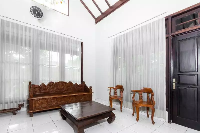 هاستل Rumah Leting Homestay By Oyo Rooms