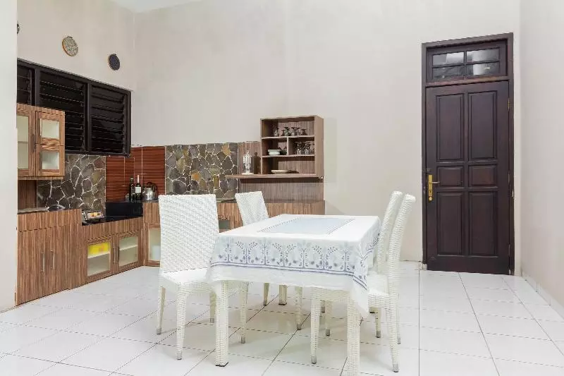 هاستل Rumah Leting Homestay By Oyo Rooms