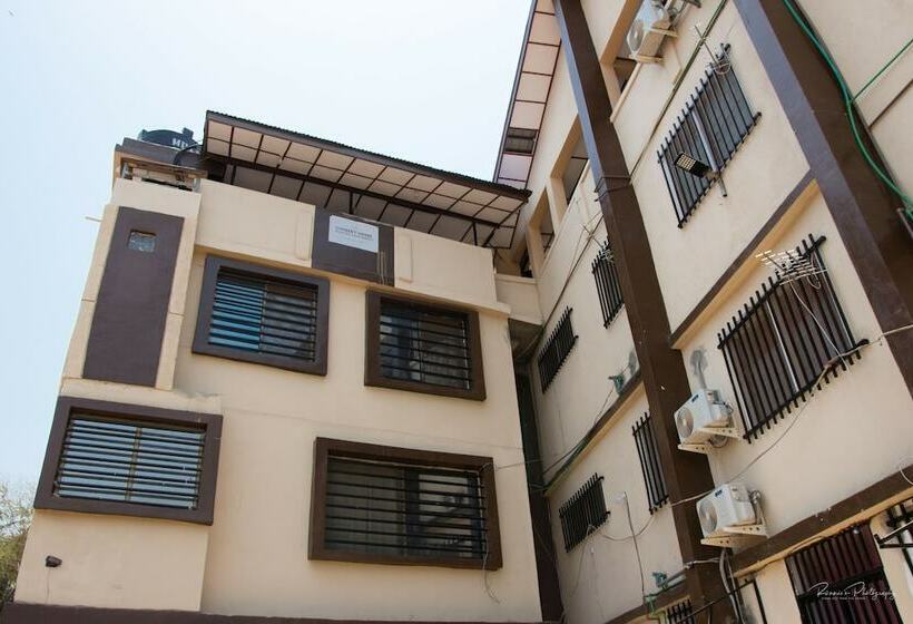 تختخواب و صبحانه Eastwest Hospitality