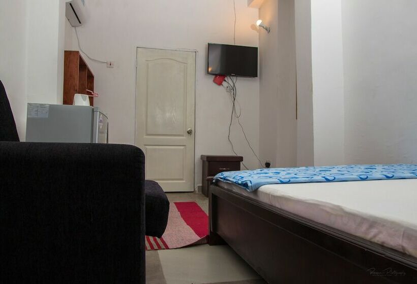 تختخواب و صبحانه Eastwest Hospitality