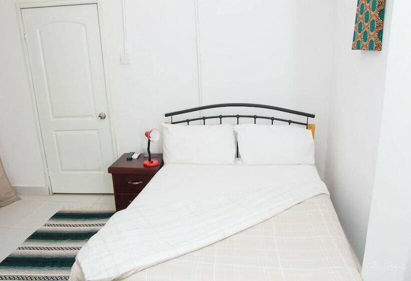 تختخواب و صبحانه Eastwest Hospitality