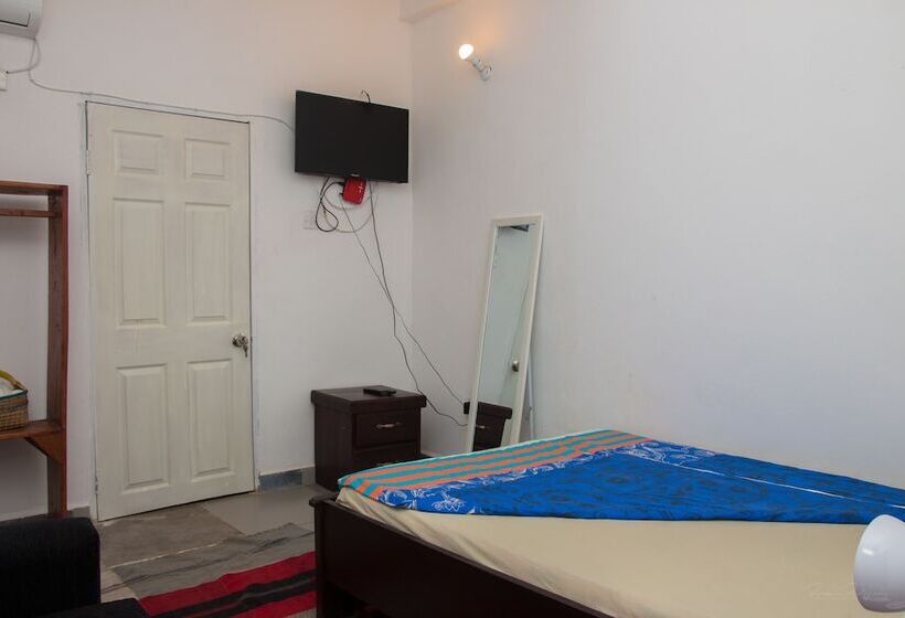 تختخواب و صبحانه Eastwest Hospitality