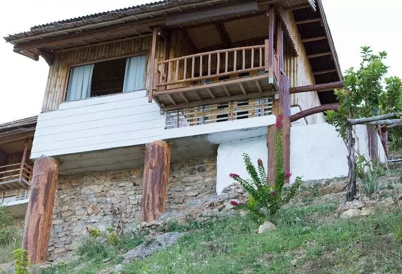 Borac Bay Bungalows Hotel And Resort