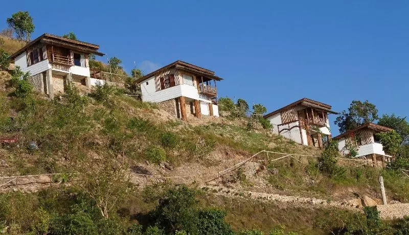 Borac Bay Bungalows Hotel And Resort