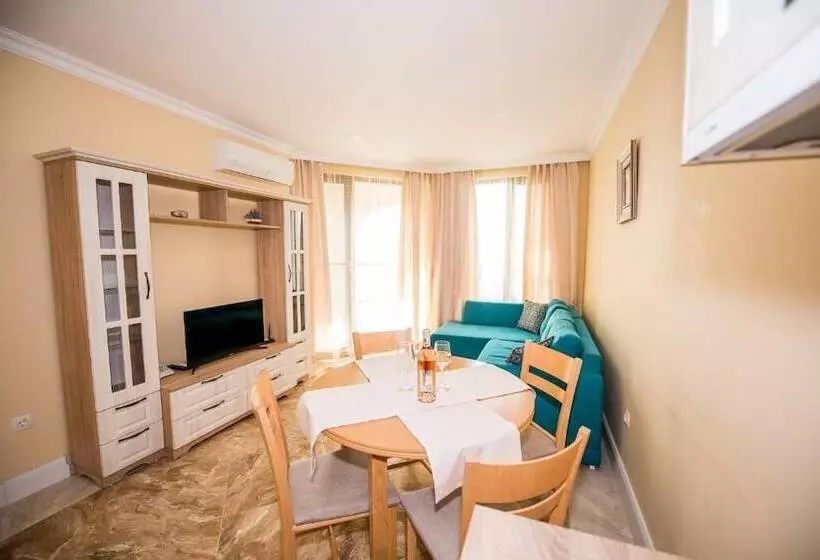 Burgas Beach Resort