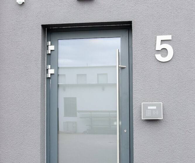 Hotel Das Fischer Boardinghouse Bw