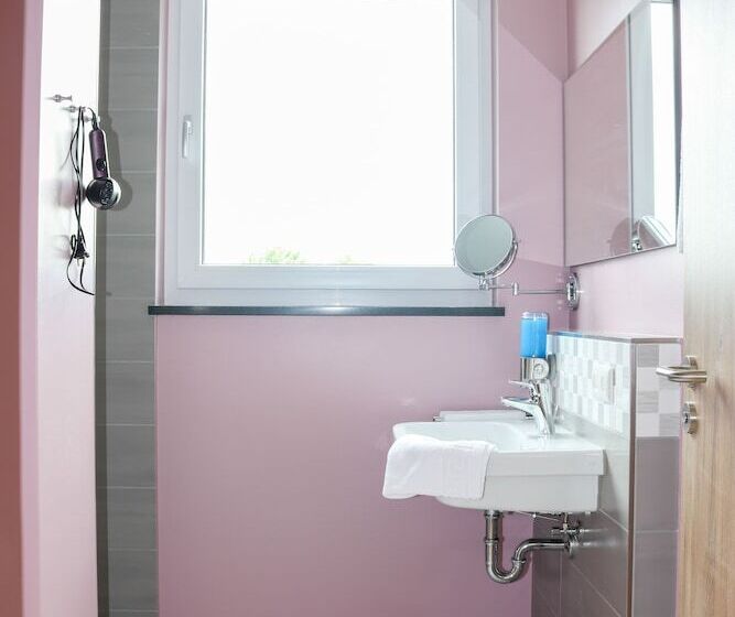 Hotel Das Fischer Boardinghouse Bw