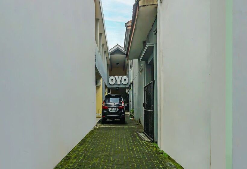 فندق Semampir Residence By Oyo Rooms