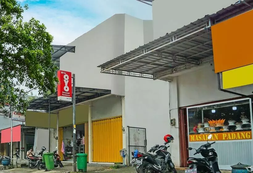 ホテル Semampir Residence By Oyo Rooms