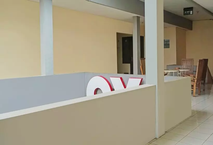 ホテル Semampir Residence By Oyo Rooms