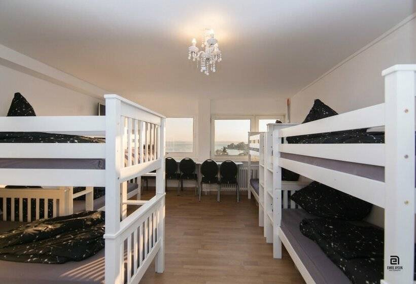 Skyhostel Friedrichshafen