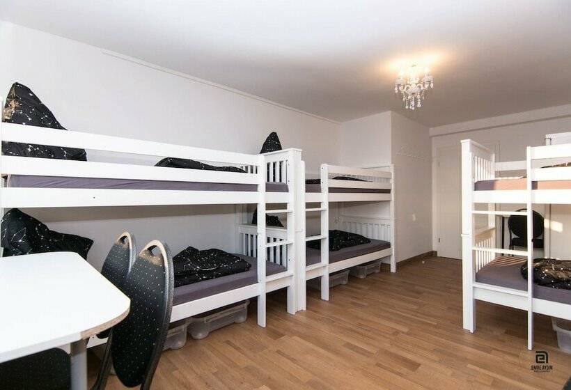 Skyhostel Friedrichshafen