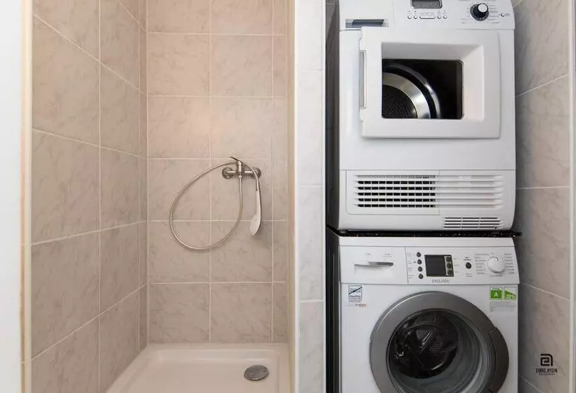 Skyhostel Friedrichshafen