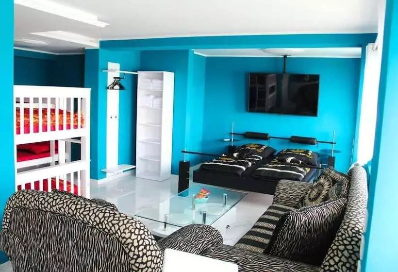 Skyhostel Friedrichshafen