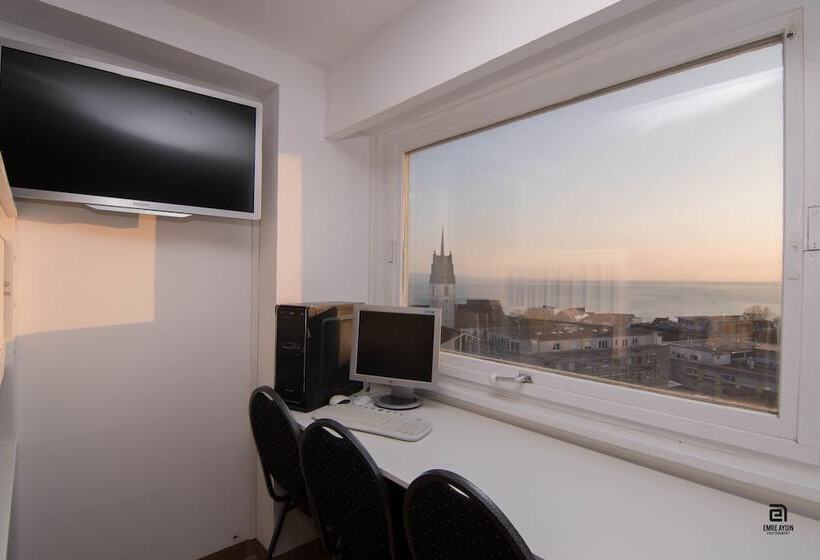 Skyhostel Friedrichshafen