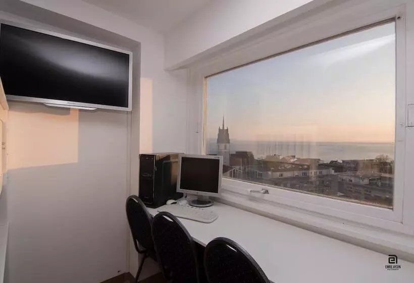 Skyhostel Friedrichshafen