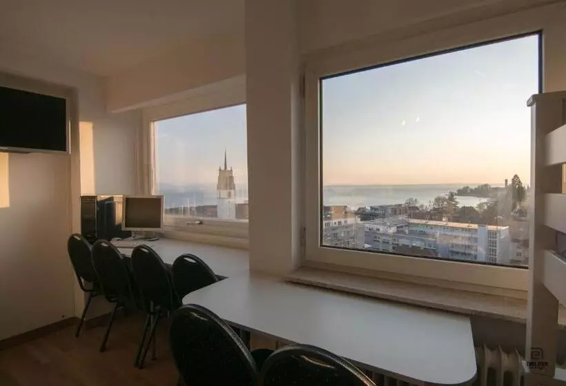Skyhostel Friedrichshafen