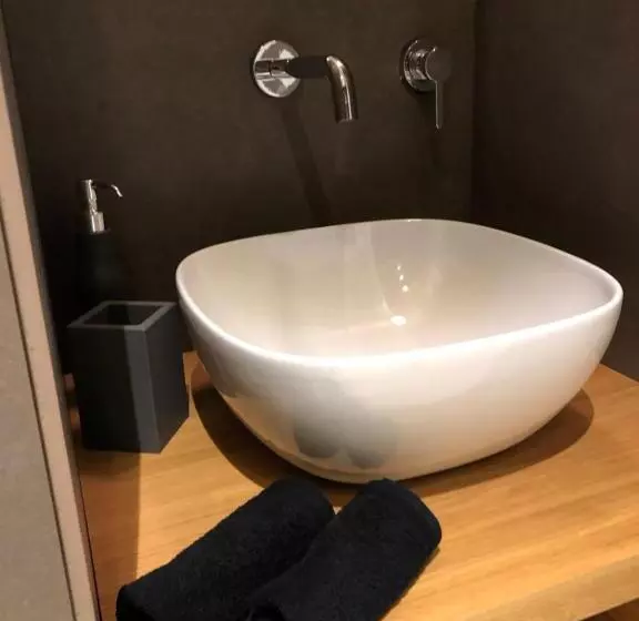 تختخواب و صبحانه Golden Suites 50
