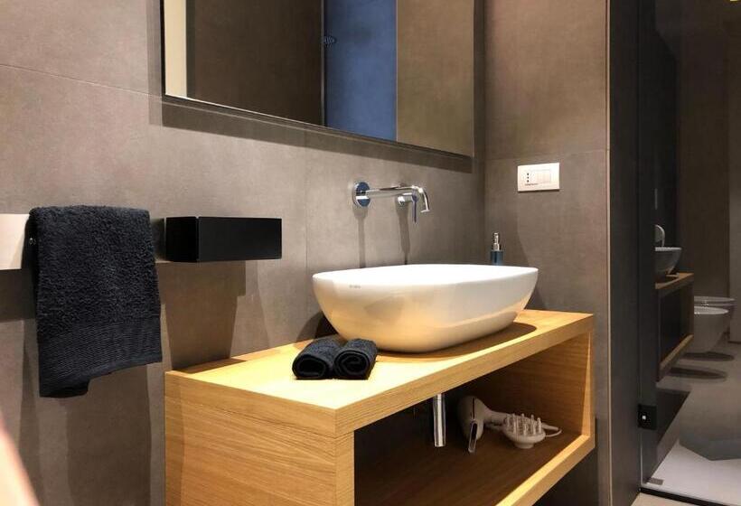 تختخواب و صبحانه Golden Suites 50