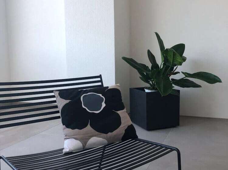 تختخواب و صبحانه Golden Suites 50