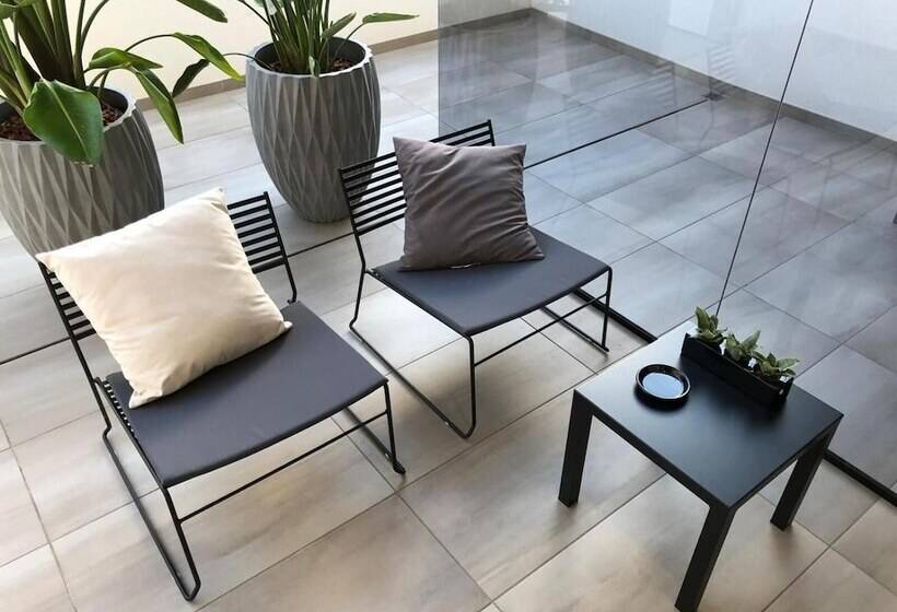 تختخواب و صبحانه Golden Suites 50