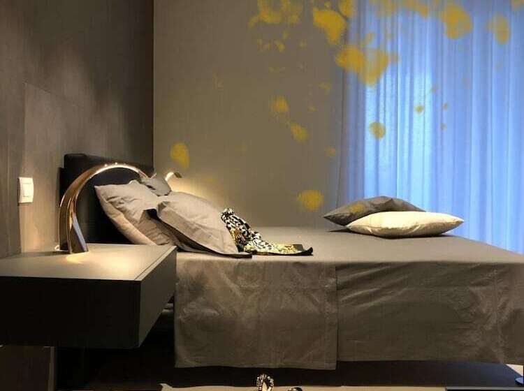 تختخواب و صبحانه Golden Suites 50