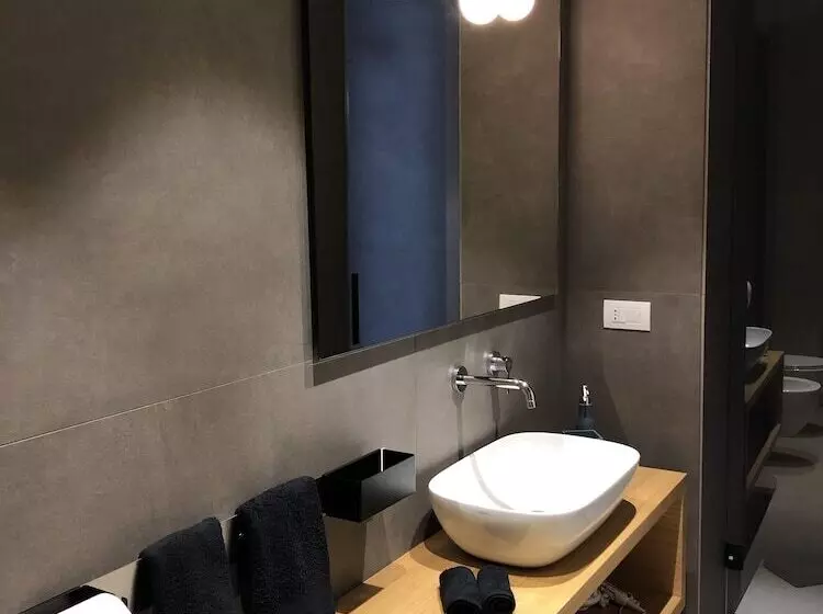 تختخواب و صبحانه Golden Suites 50