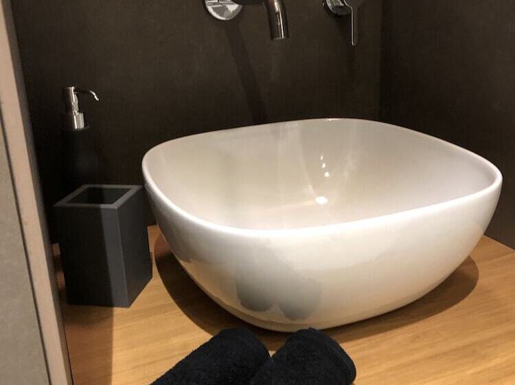 تختخواب و صبحانه Golden Suites 50