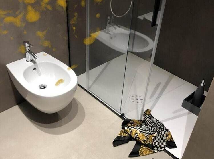 تختخواب و صبحانه Golden Suites 50