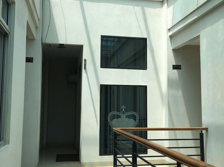 בית מלון כפרי Central Kudus